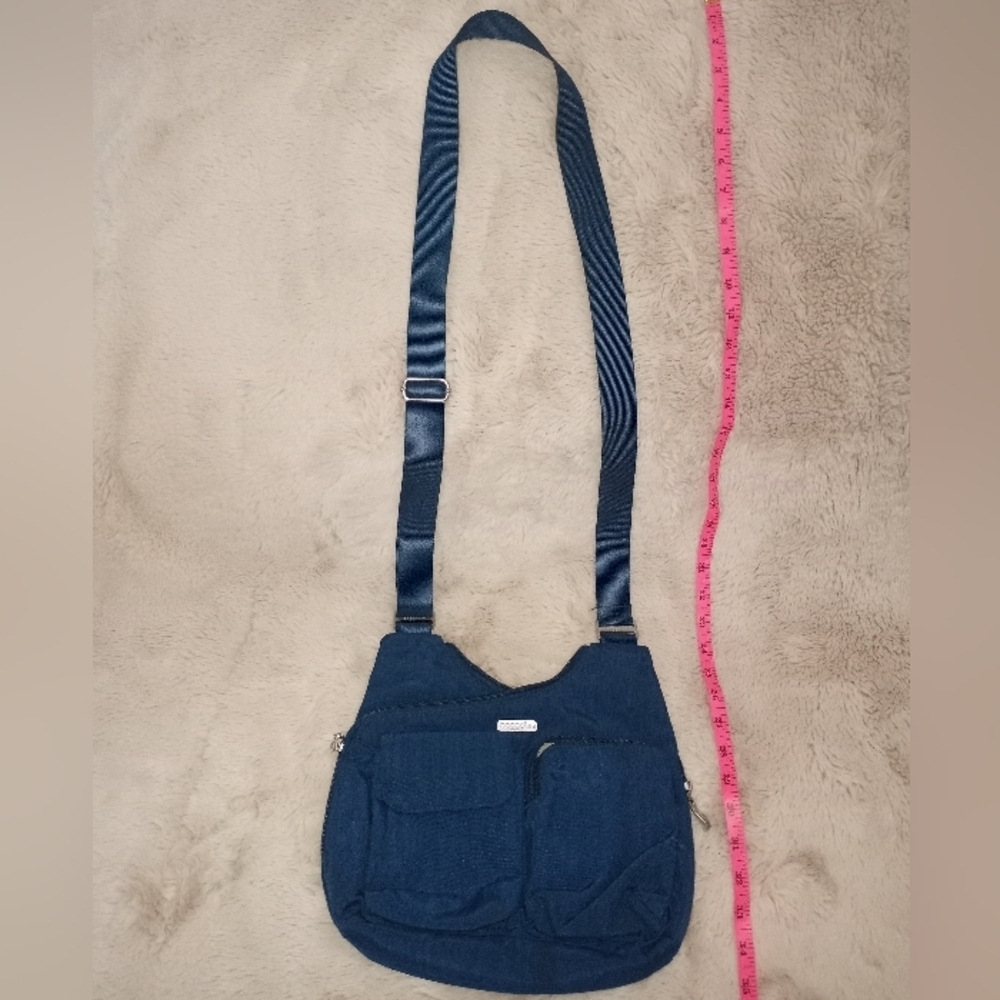 Baggallini Criss Cross 4 Compartment Zipper Water Resistent Crossbody Travel Bag